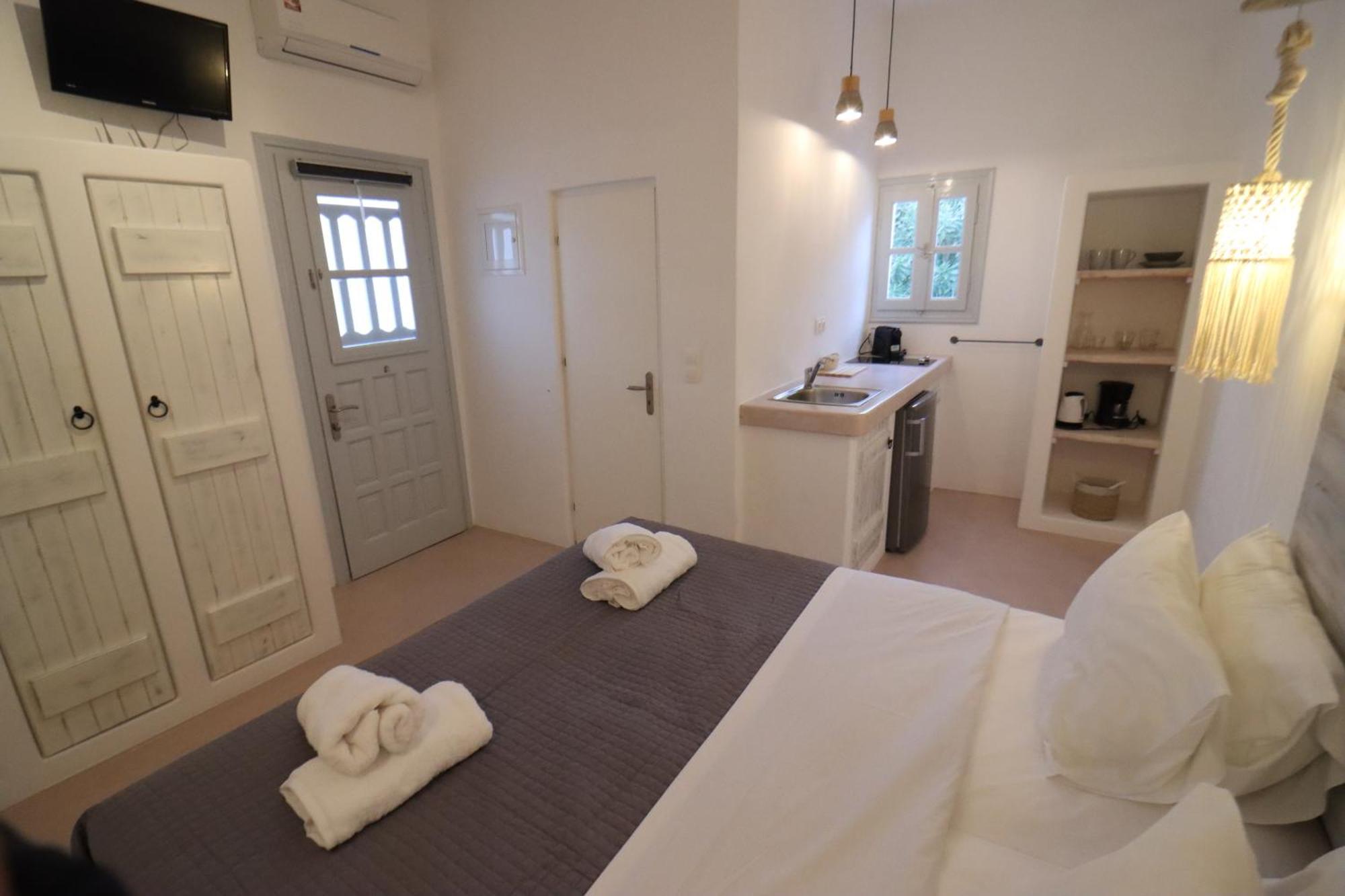 Flisvos Beach Studios Naxos City المظهر الخارجي الصورة